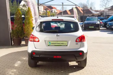 NISSAN QASHQAI 1.6 Tekna 2WD Urban Silver Metallic +Első Tulajdonostól +Panoráma +3X-s GARANCIA !!
