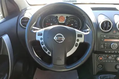 NISSAN QASHQAI 1.6 Tekna 2WD Urban Silver Metallic +Első Tulajdonostól +Panoráma +3X-s GARANCIA !!