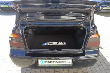 VOLKSWAGEN GOLF IV 2.0 Jubileum Final EDITION az Örök Klasszikus !! Black Magic metalic++