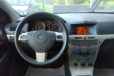 OPEL ASTRA H 1.6 GTC Sport RECARO +Saphirschwarz Metallic +Jól felszerelt +3X-s GARANCIA !!