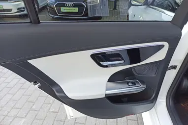 MERCEDES-BENZ C 220 d 4Matic 9G-TRONIC Mild hybrid drive Polar Weiss +Eredeti Magyar Autó +1.Tulajdonos +18E km +Gyári GARANCIA !!