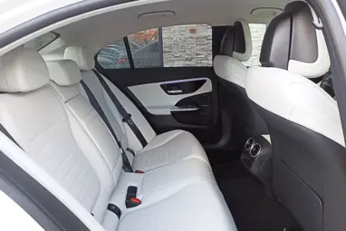 MERCEDES-BENZ C 220 d 4Matic 9G-TRONIC Mild hybrid drive Polar Weiss +Eredeti Magyar Autó +1.Tulajdonos +18E km +Gyári GARANCIA !!