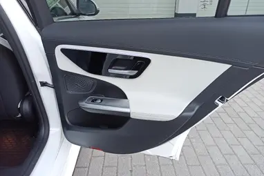 MERCEDES-BENZ C 220 d 4Matic 9G-TRONIC Mild hybrid drive Polar Weiss +Eredeti Magyar Autó +1.Tulajdonos +18E km +Gyári GARANCIA !!