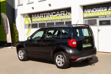 SKODA YETI 1.4 TSI Ambition Plus +Black Magic Pearl +17Dolomite +Spirit Gray utastér +3X-s GARANCIA !!