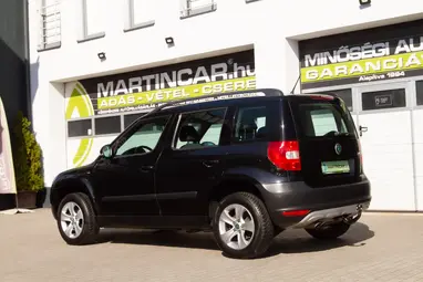 SKODA YETI 1.4 TSI Ambition Plus +Black Magic Pearl +17Dolomite +Spirit Gray utastér +3X-s GARANCIA !!