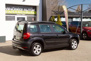 SKODA YETI 1.4 TSI Ambition Plus +Black Magic Pearl +17Dolomite +Spirit Gray utastér +3X-s GARANCIA !!