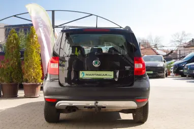 SKODA YETI 1.4 TSI Ambition Plus +Black Magic Pearl +17Dolomite +Spirit Gray utastér +3X-s GARANCIA !!