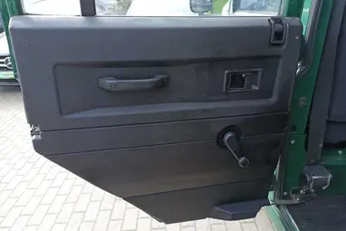 LAND ROVER DEFENDER 130 Crew 2.5 TD5 Belize Green +Eredeti Magyar Autó +3X-s GARANCIA !!