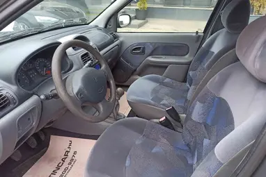 RENAULT CLIO 1.2 Expression Eredeti Magyar AUTO !! +Friss Vizsga +Igényes utastér !!