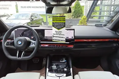 BMW 540d xDrive (Automata) ÁFA-s CSAK 420km!! Black Sapphire+Gyári GARANCIA +M Pro+Azonnal Átvehető!!