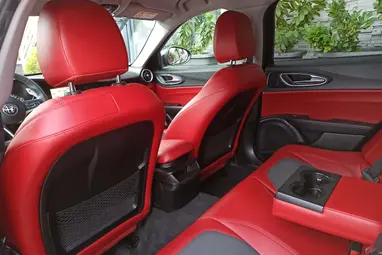 ALFA ROMEO GIULIA 2.0 Super (Automata) Black +Red/Black Leather +Vezetett Szervizkönyv +Keveset futott +3X-s GARANCIA !