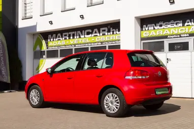 VOLKSWAGEN GOLF VI 1.4 Trendline Tornado Red +Vezetett Szervizkönyv +Keveset futott +3X-s GARANCIA !!