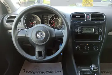 VOLKSWAGEN GOLF VI 1.4 Trendline Tornado Red +Vezetett Szervizkönyv +Keveset futott +3X-s GARANCIA !!