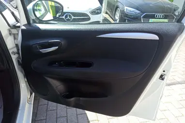 FIAT PUNTO 1.2 Easy EU6 Alpine White +Első Tulajdonostól+ Vezetett Szervízkönyv+ 3X-s GARANCIA !!