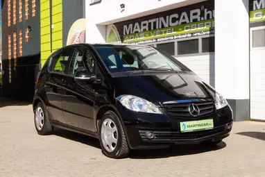 MERCEDES-BENZ A 160 BlueEFFICIENCY Classic EURO5 Night Black +Első Tulajdonostól +3X-s GARANCIA !!