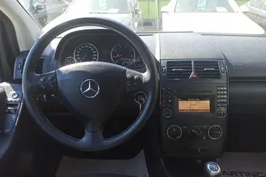 MERCEDES-BENZ A 160 BlueEFFICIENCY Classic EURO5 Night Black +Első Tulajdonostól +3X-s GARANCIA !!