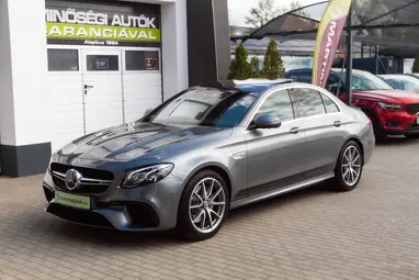 MERCEDES-AMG E 63 4MATIC+ 9G-TRONIC Selenite Gray Metallic+ Nagy Szervíz!+ Új Gumik+ Panoráma+ 3X-s GARANCIA!!!