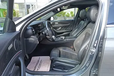 MERCEDES-AMG E 63 4MATIC+ 9G-TRONIC Selenite Gray Metallic+ Nagy Szervíz!+ Új Gumik+ Panoráma+ 3X-s GARANCIA!!!