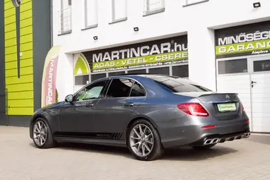 MERCEDES-AMG E 63 4MATIC+ 9G-TRONIC Selenite Gray Metallic+ Nagy Szervíz!+ Új Gumik+ Panoráma+ 3X-s GARANCIA!!!