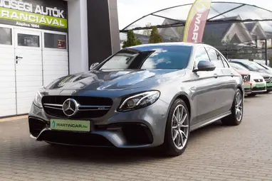 MERCEDES-AMG E 63 4MATIC+ 9G-TRONIC Selenite Gray Metallic+ Nagy Szervíz!+ Új Gumik+ Panoráma+ 3X-s GARANCIA!!!