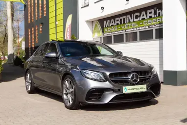 MERCEDES-AMG E 63 4MATIC+ 9G-TRONIC Selenite Gray Metallic+ Nagy Szervíz!+ Új Gumik+ Panoráma+ 3X-s GARANCIA!!!