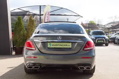 MERCEDES-AMG E 63 4MATIC+ 9G-TRONIC Selenite Gray Metallic+ Nagy Szervíz!+ Új Gumik+ Panoráma+ 3X-s GARANCIA!!!