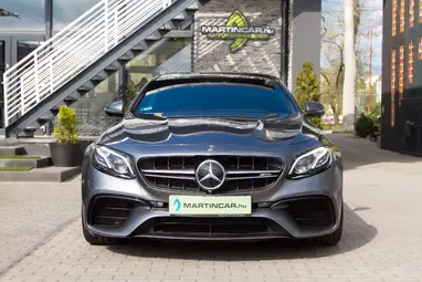 MERCEDES-AMG E 63 4MATIC+ 9G-TRONIC Selenite Gray Metallic+ Nagy Szervíz!+ Új Gumik+ Panoráma+ 3X-s GARANCIA!!!