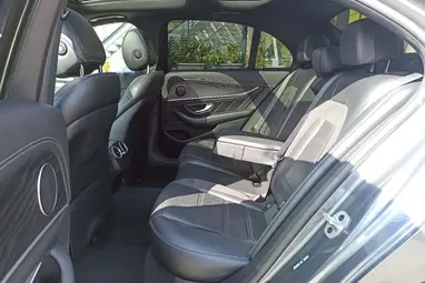 MERCEDES-AMG E 63 4MATIC+ 9G-TRONIC Selenite Gray Metallic+ Nagy Szervíz!+ Új Gumik+ Panoráma+ 3X-s GARANCIA!!!