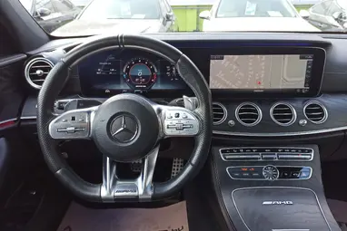 MERCEDES-AMG E 63 4MATIC+ 9G-TRONIC Selenite Gray Metallic+ Nagy Szervíz!+ Új Gumik+ Panoráma+ 3X-s GARANCIA!!!