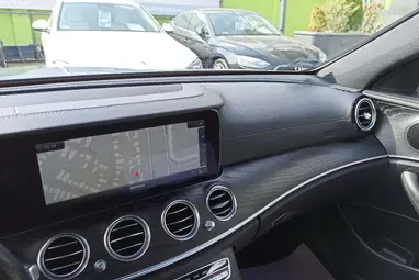 MERCEDES-AMG E 63 4MATIC+ 9G-TRONIC Selenite Gray Metallic+ Nagy Szervíz!+ Új Gumik+ Panoráma+ 3X-s GARANCIA!!!