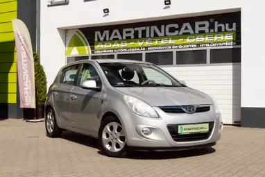 HYUNDAI I20 1.4 CRDi LP Comfort Sleek Silver Metallic+ Mo.-i 1. tulaj+ Alacsony Fogyasztás+ 3X-s GARANCIA!!!