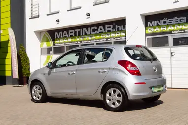 HYUNDAI I20 1.4 CRDi LP Comfort Sleek Silver Metallic+ Mo.-i 1. tulaj+ Alacsony Fogyasztás+ 3X-s GARANCIA!!!