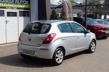 HYUNDAI I20 1.4 CRDi LP Comfort Sleek Silver Metallic+ Mo.-i 1. tulaj+ Alacsony Fogyasztás+ 3X-s GARANCIA!!!