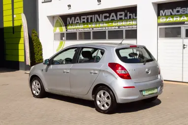 HYUNDAI I20 1.4 CRDi LP Comfort Sleek Silver Metallic+ Mo.-i 1. tulaj+ Alacsony Fogyasztás+ 3X-s GARANCIA!!!