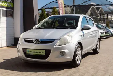 HYUNDAI I20 1.4 CRDi LP Comfort Sleek Silver Metallic+ Mo.-i 1. tulaj+ Alacsony Fogyasztás+ 3X-s GARANCIA!!!