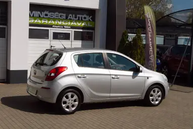 HYUNDAI I20 1.4 CRDi LP Comfort Sleek Silver Metallic+ Mo.-i 1. tulaj+ Alacsony Fogyasztás+ 3X-s GARANCIA!!!