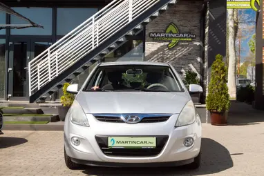 HYUNDAI I20 1.4 CRDi LP Comfort Sleek Silver Metallic+ Mo.-i 1. tulaj+ Alacsony Fogyasztás+ 3X-s GARANCIA!!!