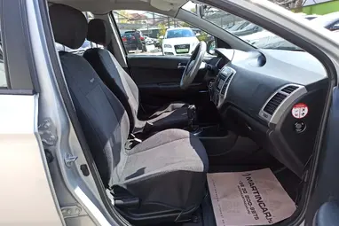 HYUNDAI I20 1.4 CRDi LP Comfort Sleek Silver Metallic+ Mo.-i 1. tulaj+ Alacsony Fogyasztás+ 3X-s GARANCIA!!!