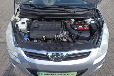 HYUNDAI I20 1.4 CRDi LP Comfort Sleek Silver Metallic+ Mo.-i 1. tulaj+ Alacsony Fogyasztás+ 3X-s GARANCIA!!!