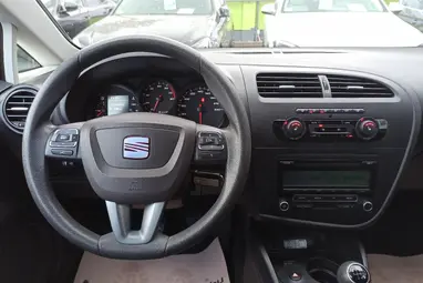 SEAT LEON 1.2 TSI Reference Copa Ecomotive Phantom Black +1.Tulajdonostól +Keveset futott +3X-s GARANCIA !!