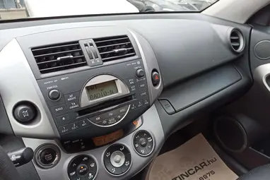 TOYOTA RAV 4 Rav4 2.2 D-4D X Leather Dark Green Metallic +Max Felszereltség +Igényes állapot +3X-s GARANCIA !!