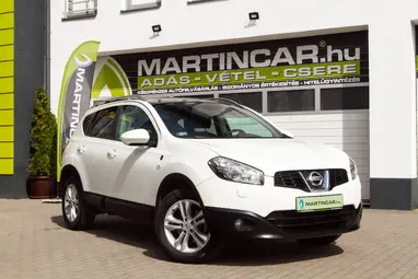 NISSAN QASHQAI 1.5 dCi Acenta Arctic White +Első Tulajdonostól +Panoráma +Bose +3X-s GARANCIA !!