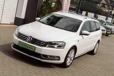 VOLKSWAGEN PASSAT VII Variant 2.0 CR TDI BMT Highline Candy White +Első Tulajdonostól +Vezetett Szervizkönyv +3X-s GARANCIA !!