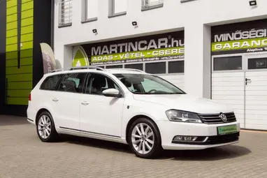 VOLKSWAGEN PASSAT VII Variant 2.0 CR TDI BMT Highline Candy White +Első Tulajdonostól +Vezetett Szervizkönyv +3X-s GARANCIA !!