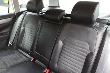 VOLKSWAGEN PASSAT VII Variant 2.0 CR TDI BMT Highline Candy White +Első Tulajdonostól +Vezetett Szervizkönyv +3X-s GARANCIA !!