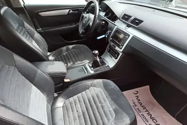 VOLKSWAGEN PASSAT VII Variant 2.0 CR TDI BMT Highline Candy White +Első Tulajdonostól +Vezetett Szervizkönyv +3X-s GARANCIA !!
