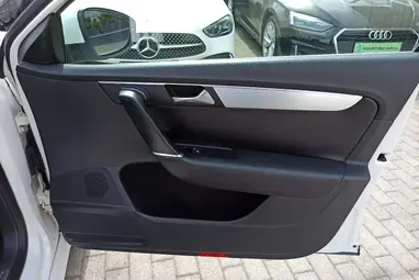 VOLKSWAGEN PASSAT VII Variant 2.0 CR TDI BMT Highline Candy White +Első Tulajdonostól +Vezetett Szervizkönyv +3X-s GARANCIA !!