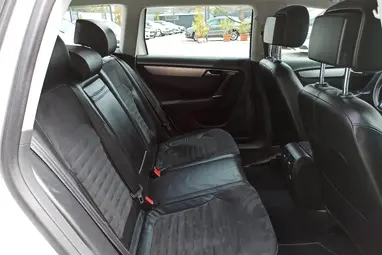 VOLKSWAGEN PASSAT VII Variant 2.0 CR TDI BMT Highline Candy White +Első Tulajdonostól +Vezetett Szervizkönyv +3X-s GARANCIA !!