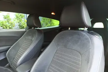 VOLKSWAGEN SCIROCCO 1.4 TSI Deep Black Metallic +Vezetett Szervizkönyv +Dynaudio +3X-s GARANCIA !!