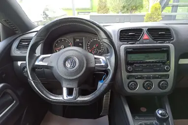 VOLKSWAGEN SCIROCCO 1.4 TSI Deep Black Metallic +Vezetett Szervizkönyv +Dynaudio +3X-s GARANCIA !!